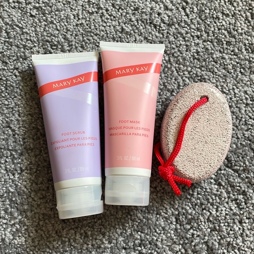 Limited Edition Pedicure Set- NWT!